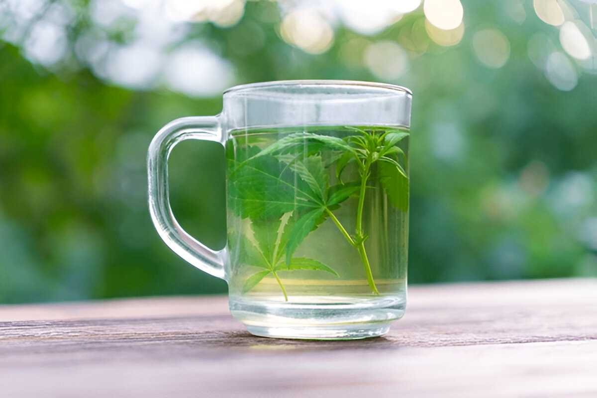 Image of a Delta-9 drink in a glass jar